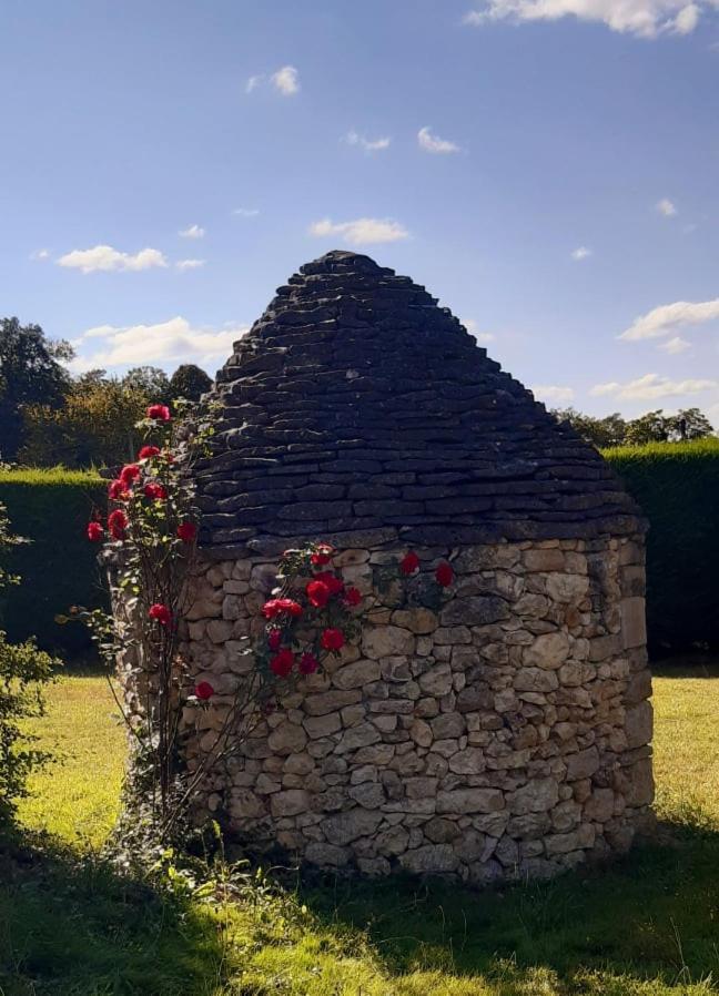 Gites Le Clos De Lamie Avec 2 Piscines Privees Fossemagne Dış mekan fotoğraf