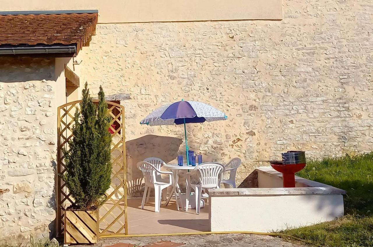 Gites Le Clos De Lamie Avec 2 Piscines Privees Fossemagne Dış mekan fotoğraf