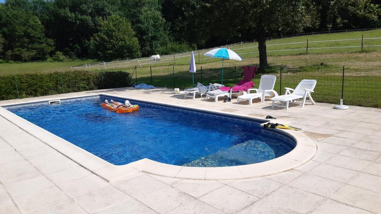 Gites Le Clos De Lamie Avec 2 Piscines Privees Fossemagne Dış mekan fotoğraf